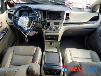 Zdjęcie 8 z 13 samochodu: 2020 TOYOTA SIENNA XLE PREMIUM 8-PASSENGER VIN:5TDYZ3DC1LS021116 - miniatura