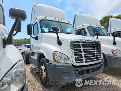 2016 FREIGHTLINER CASCADIA 125 SEMI TRUCK 1FUBGEDV4GLHC5656 - główne zdjęcie licytacji z USA - miniatura