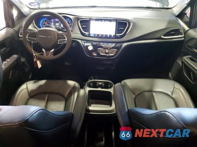 Zdjęcie 8 z 13 samochodu: 2025 CHRYSLER PACIFICA SELECT VIN:2C4RC1BG6SR532084 - miniatura
