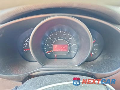 Zdjęcie 9 z 13 samochodu: 2018 KIA SOUL + VIN:KNDJP3A5XJ7545577 - miniatura
