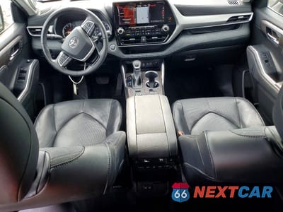 Zdjęcie 8 z 14 samochodu: 2022 TOYOTA HIGHLANDER PLATINUM VIN:5TDFZRBH2NS221580 - miniatura