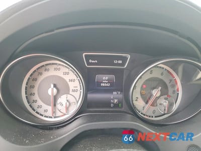 Zdjęcie 9 z 13 samochodu: 2014 MERCEDES-BENZ CLA 250 VIN:WDDSJ4EB7EN104962 - miniatura