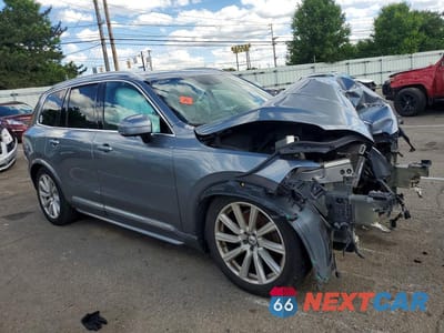 Czwarte zdjęcie samochodu z boku: 2016 VOLVO XC90 T6 VIN:YV4A22PL4G1052663 - miniatura