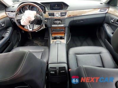 Zdjęcie 8 z 12 samochodu: 2014 MERCEDES-BENZ E 350 VIN:WDDHF5KB6EA889780 - miniatura