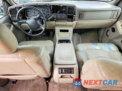 Zdjęcie 8 z 13 samochodu: 2001 CHEVROLET SUBURBAN K1500 VIN:3GNFK16T91G272191 - miniatura