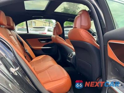 Zdjęcie 10 z 11 samochodu: 2022 MERCEDES-BENZ C 300 4MATIC VIN:W1KAF4HB5NR032645 - miniatura