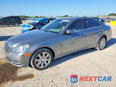 2013 MERCEDES-BENZ E 350 WDDHF5KB8DA693077 - główne zdjęcie licytacji z USA - miniatura