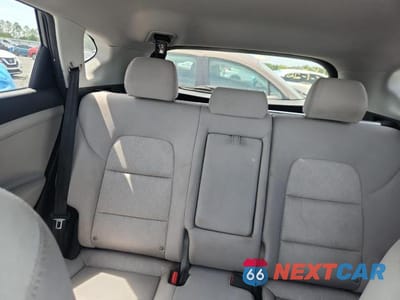 Zdjęcie 10 z 13 samochodu: 2018 HYUNDAI TUCSON SE VIN:KM8J23A40JU619687 - miniatura