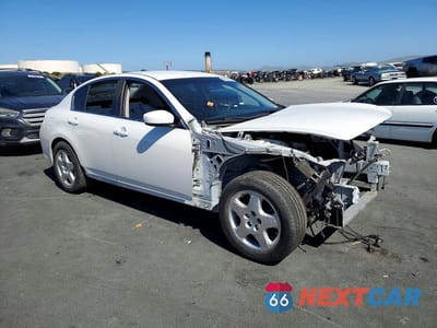 Czwarte zdjęcie samochodu z boku: 2015 INFINITI Q40 BASE VIN:JN1CV6AP5FM501225 - miniatura
