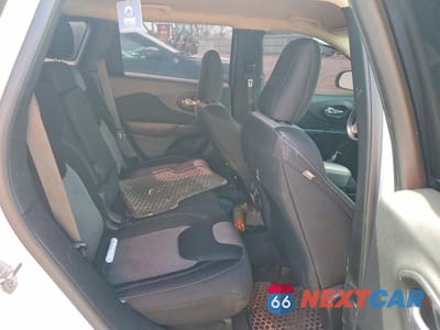 Zdjęcie 11 z 13 samochodu: 2015 JEEP CHEROKEE SPORT VIN:1C4PJMABXFW558527 - miniatura