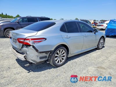 Trzecie zdjęcie samochodu z tyłu: 2018 TOYOTA CAMRY LE VIN:JTNB11HK9J3025928 - miniatura