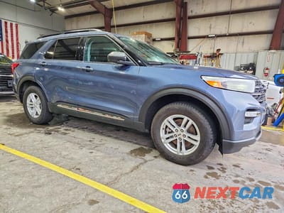 Czwarte zdjęcie samochodu z boku: 2021 FORD EXPLORER XLT VIN:1FMSK8DH8MGB16671 - miniatura