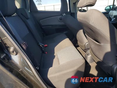Zdjęcie 10 z 13 samochodu: 2015 TOYOTA YARIS 5-DOOR L VIN:VNKKTUD33FA047724 - miniatura