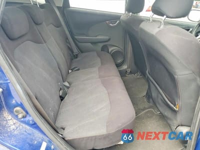 Zdjęcie 11 z 13 samochodu: 2010 HONDA FIT SPORT VIN:JHMGE8H48AS013864 - miniatura