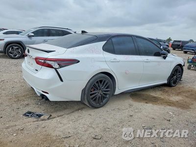 Trzecie zdjęcie samochodu z tyłu: 2021 TOYOTA CAMRY XSE VIN:4T1K61AK4MU439032 - miniatura