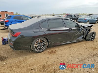 Trzecie zdjęcie samochodu z tyłu: 2022 BMW 750 XI VIN:WBA7U2C03NCJ39116 - miniatura