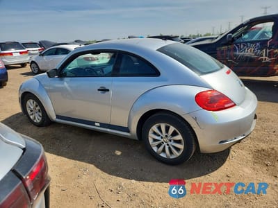 Drugie zdjęcie samochodu z przodu: 2014 VOLKSWAGEN BEETLE VIN:3VWF17AT5EM636911 - miniatura
