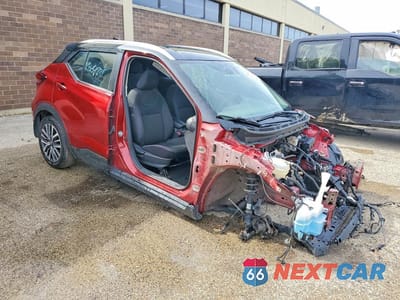 Czwarte zdjęcie samochodu z boku: 2021 NISSAN KICKS SV VIN:3N1CP5CV2ML543875 - miniatura