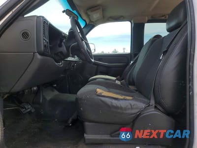 Zdjęcie 7 z 12 samochodu: 2007 CHEVROLET SILVERADO C2500 HEAVY DUTY VIN:1GBHC29U17E163592 - miniatura