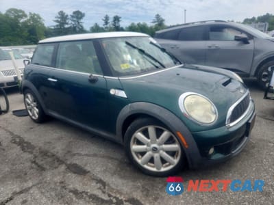 Czwarte zdjęcie samochodu z boku: 2009 MINI COOPER S VIN:WMWMF73529TW87510 - miniatura