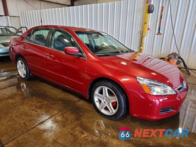 Czwarte zdjęcie samochodu z boku: 2007 HONDA ACCORD EX VIN:1HGCM56897A085521 - miniatura