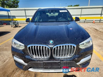 Piąte zdjęcie samochodu w środku: 2019 BMW X3 VIN:5UXTR9C55KLD97447 - miniatura