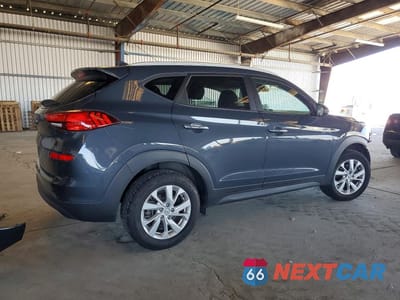 Trzecie zdjęcie samochodu z tyłu: 2021 HYUNDAI TUCSON VALUE VIN:KM8J33A40MU402836 - miniatura