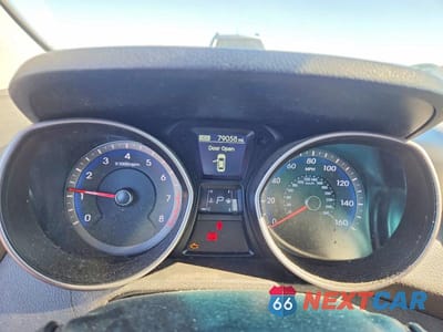 Zdjęcie 9 z 12 samochodu: 2014 HYUNDAI ELANTRA GT BASE VIN:KMHD35LH4EU215464 - miniatura