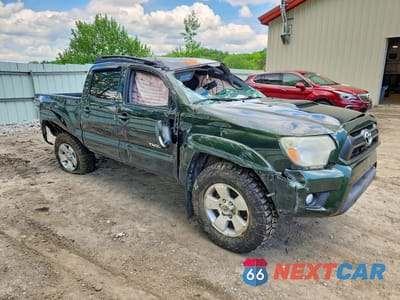 Czwarte zdjęcie samochodu z boku: 2013 TOYOTA TACOMA DOUBLE CAB LONG BED VIN:3TMMU4FN2DM059344 - miniatura