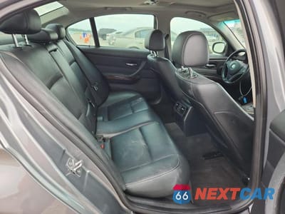 Zdjęcie 10 z 12 samochodu: 2011 BMW 328 I VIN:WBAPH7C57BE681350 - miniatura