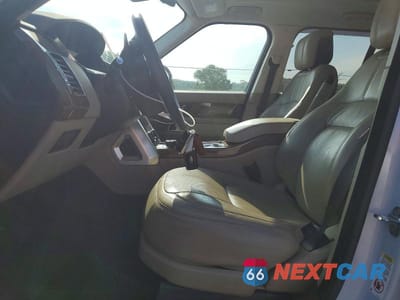 Zdjęcie 7 z 13 samochodu: 2019 LAND ROVER RANGE ROVER HSE VIN:SALGS2RK5KA547456 - miniatura