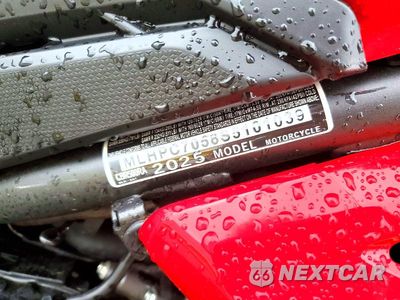 Zdjęcie 9 z 9 samochodu: 2025 HONDA CBR500 RA VIN:MLHPC7058S5101039 - miniatura