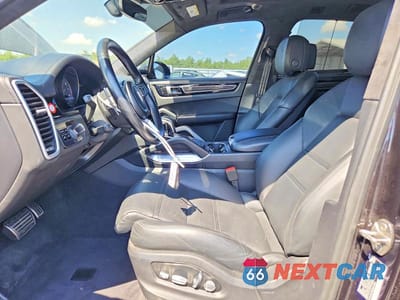 Zdjęcie 7 z 14 samochodu: 2019 PORSCHE CAYENNE TURBO VIN:WP1AF2AY5KDA81543 - miniatura