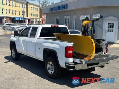 Trzecie zdjęcie samochodu z tyłu: 2016 GMC SIERRA K2500 HEAVY DUTY VIN:1GT22REG5GZ252779 - miniatura