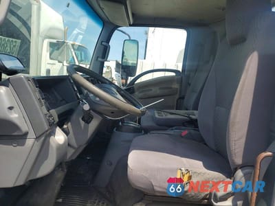 Zdjęcie 7 z 12 samochodu: 2014 ISUZU NPR HD VIN:54DC4W1B8ES805241 - miniatura
