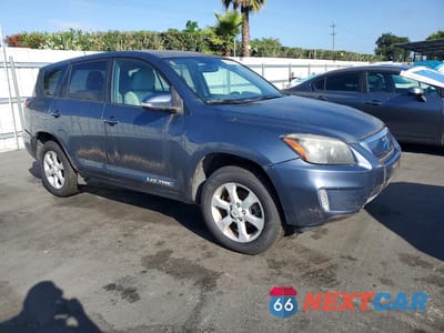 Czwarte zdjęcie samochodu z boku: 2013 TOYOTA RAV4 EV BASE VIN:2T3YL4DV9DW002208 - miniatura