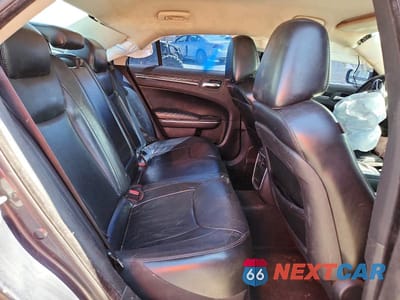 Zdjęcie 10 z 12 samochodu: 2016 CHRYSLER 300 LIMITED VIN:2C3CCAAG3GH141936 - miniatura