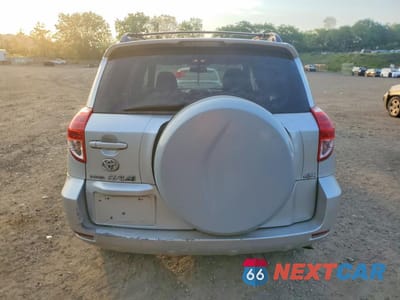 Zdjęcie 6 z 13 samochodu: 2006 TOYOTA RAV4 BASE VIN:JTMBD33V366014115 - miniatura
