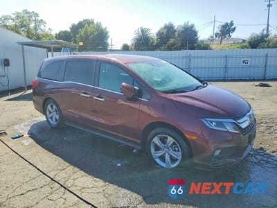 Czwarte zdjęcie samochodu z boku: 2018 HONDA ODYSSEY EXL VIN:5FNRL6H79JB013657 - miniatura