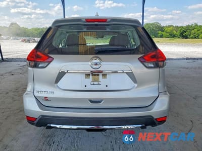 Zdjęcie 6 z 12 samochodu: 2020 NISSAN ROGUE S VIN:JN8AT2MT4LW040096 - miniatura