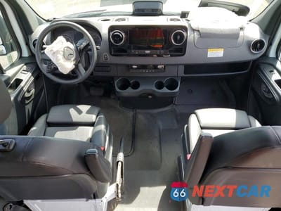 Zdjęcie 8 z 14 samochodu: 2025 MERCEDES-BENZ SPRINTER 2500 VIN:W1Y4KCHY8ST223990 - miniatura
