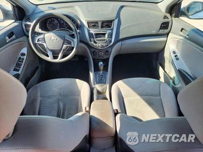 Zdjęcie 8 z 12 samochodu: 2016 HYUNDAI ACCENT SE VIN:KMHCT4AE5GU117397 - miniatura
