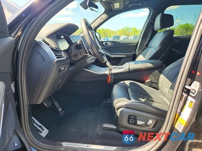 Zdjęcie 7 z 13 samochodu: 2022 BMW X5 XDRIVE45E VIN:5UXTA6C02N9L89878 - miniatura