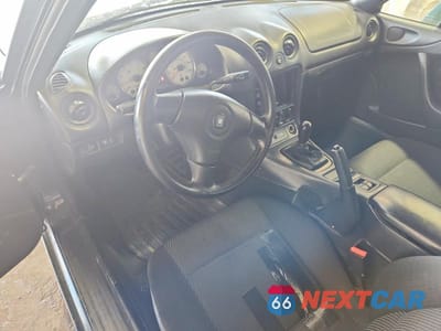 Zdjęcie 8 z 12 samochodu: 2000 MAZDA MX-5 MIATA BASE VIN:JM1NB3539Y0140063 - miniatura