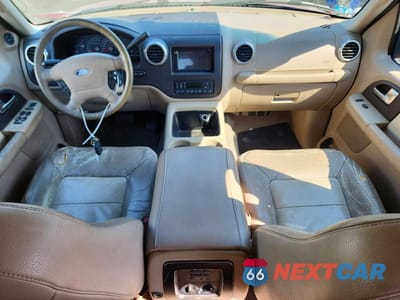 Zdjęcie 8 z 14 samochodu: 2004 FORD EXPEDITION EDDIE BAUER VIN:1FMFU17L34LA28900 - miniatura