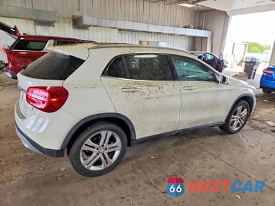 Trzecie zdjęcie samochodu z tyłu: 2016 MERCEDES-BENZ GLA 250 4MATIC VIN:WDCTG4GB7GJ203036 - miniatura