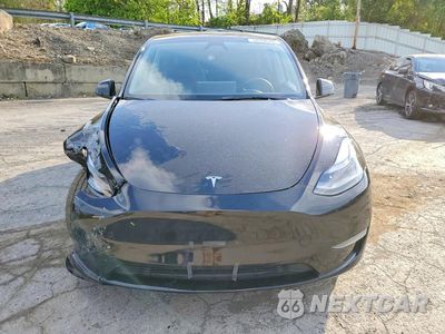Piąte zdjęcie samochodu w środku: 2024 TESLA MODEL Y VIN:7SAYGDEE7RA222138 - miniatura