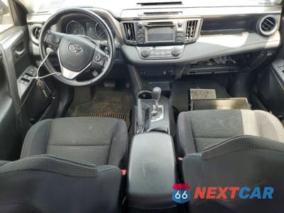 Zdjęcie 8 z 12 samochodu: 2016 TOYOTA RAV4 XLE VIN:JTMRFREV8GJ083227 - miniatura