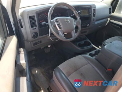Zdjęcie 8 z 14 samochodu: 2018 NISSAN NV 2500 HD SV VIN:1N6BF0LY9JN811158 - miniatura