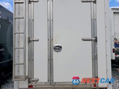 Zdjęcie 11 z 14 samochodu: 2019 FORD TRANSIT T- VIN:1FDBW5PM6KKB87311 - miniatura